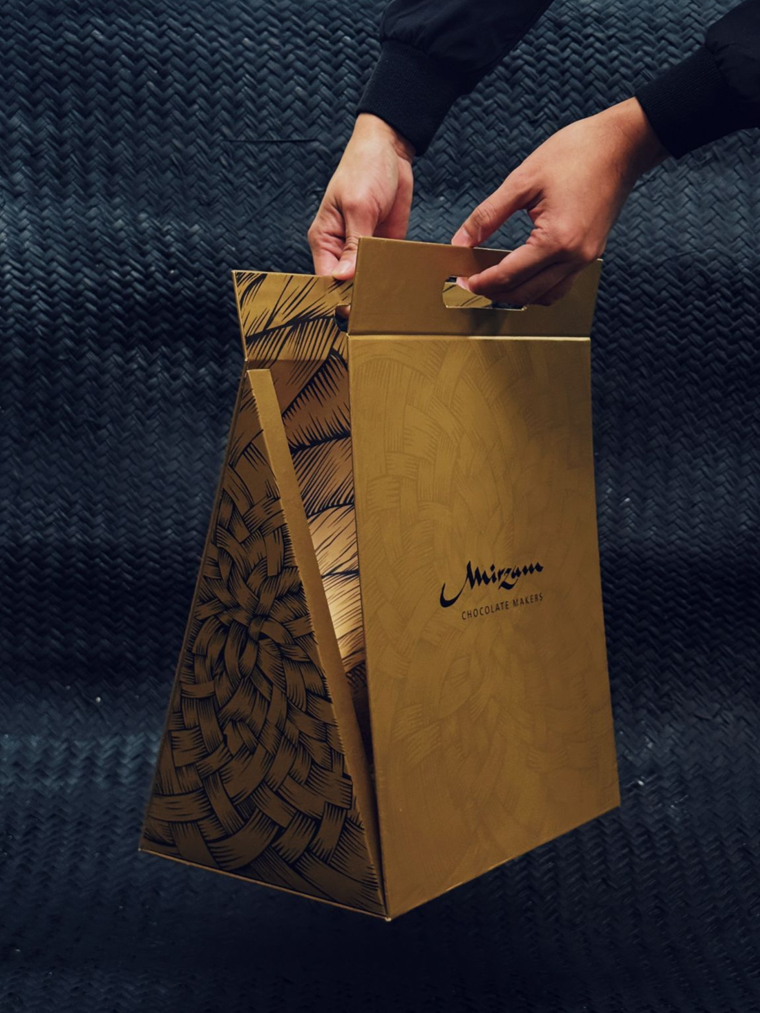 AL Khoos Box